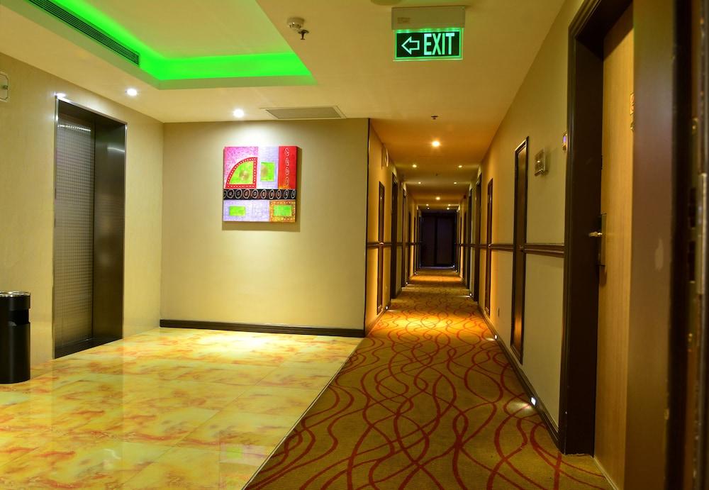 Pearl Grand Hotel Colombo Exteriör bild
